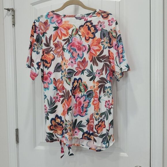 NWT Christopher & Banks XL Side Tie  Tropical Floral Tee - Picture 6 of 6